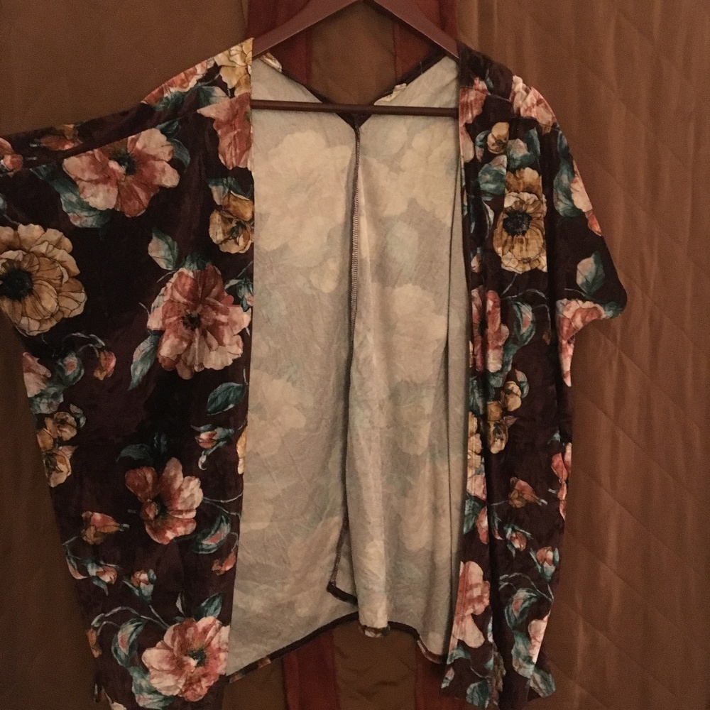 Floral Light Velour Kimono/Vest